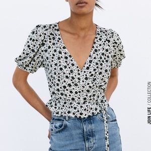 Zara Floral print wrap top Size S NWT